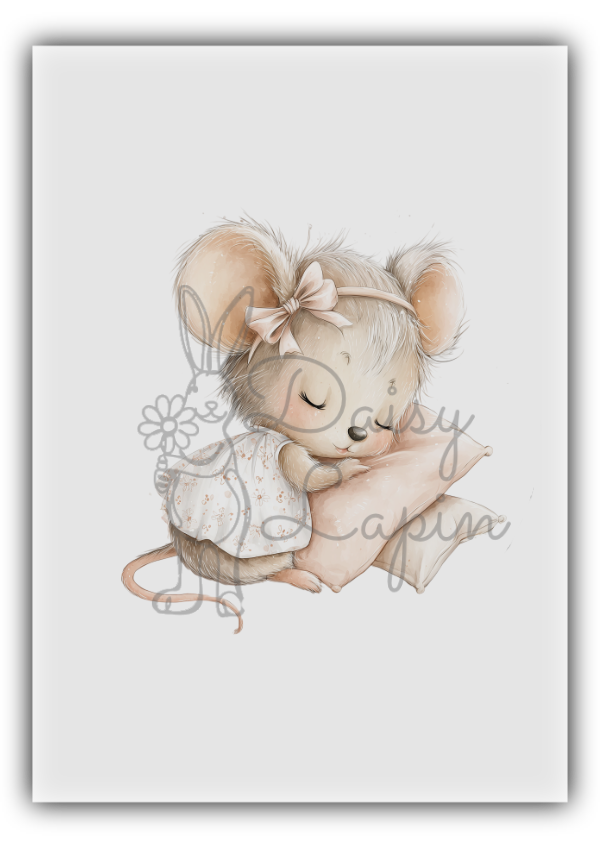 Mulberry Mouse- Sleepy little mouse